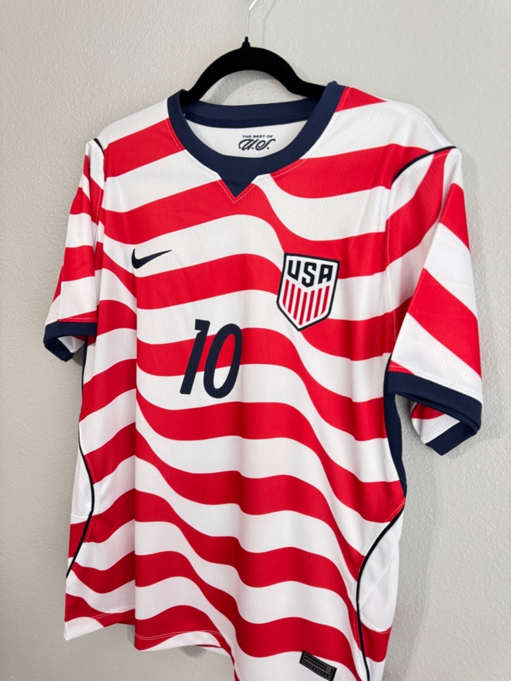 Christian Pulisic #10 USMNT World Cup 2026 Soccer Jersey - White & Red - Picture 3 of 4
